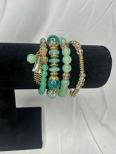 Load image into Gallery viewer, Green Beaded Bracelet
