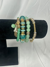 Load image into Gallery viewer, Green Beaded Bracelet
